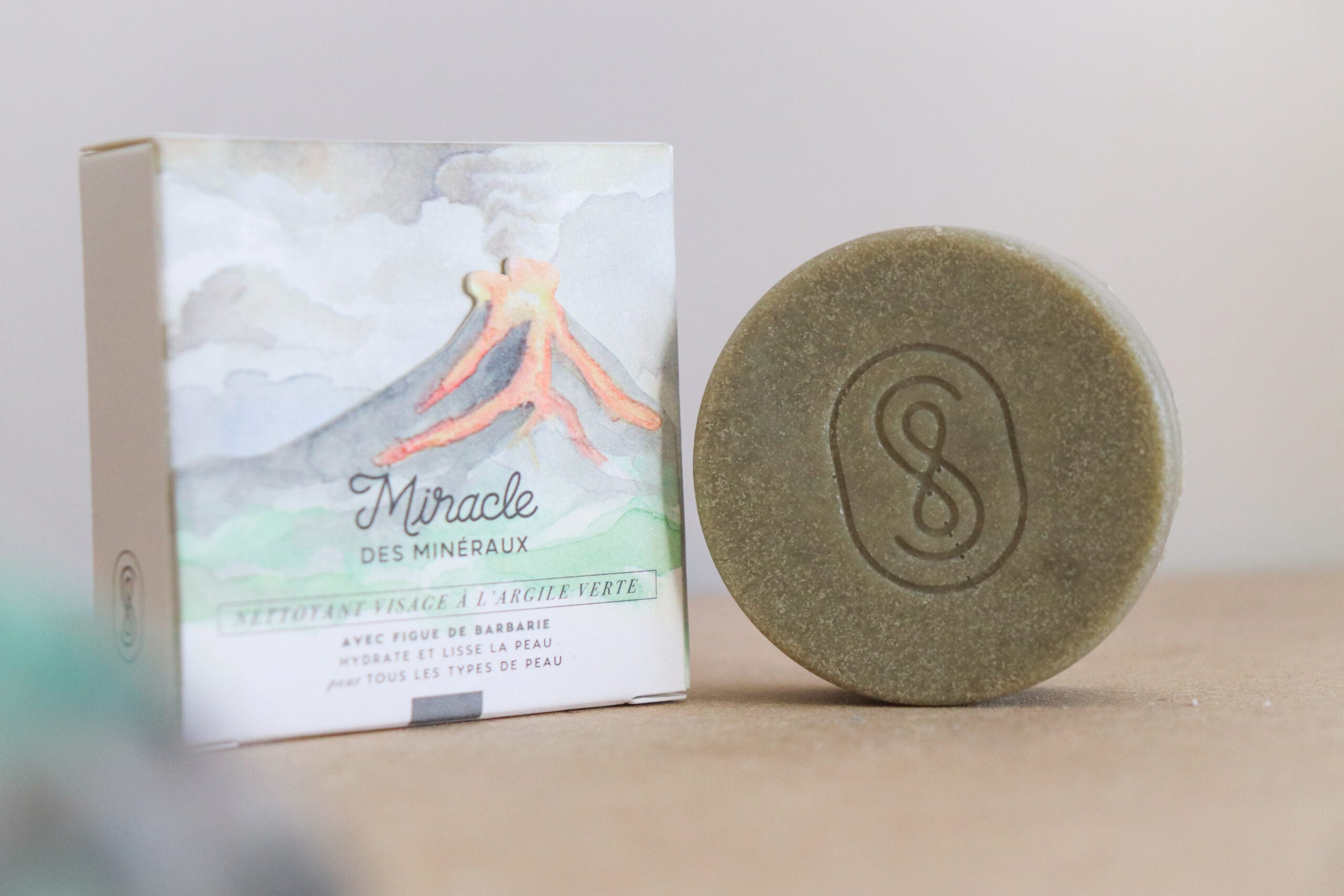 Nettoyant visage solide Miracle des Minéraux Savon Stories