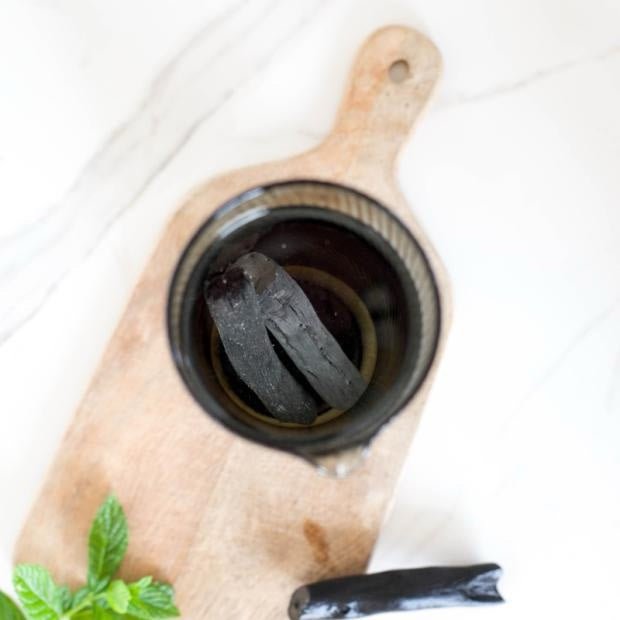 Charbon binchotan filtrant - Zeste d'Évidence