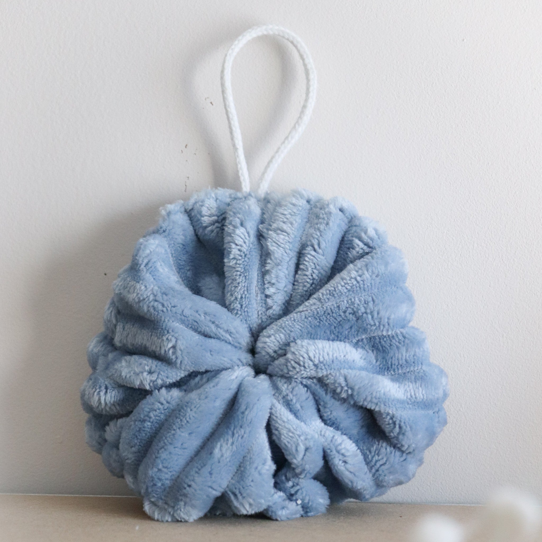 Fleur de douche lavable côtelée - Zeste d'Évidence