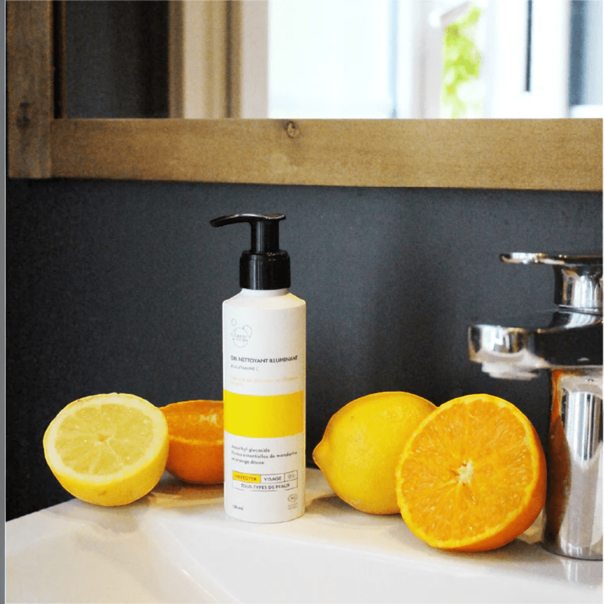 Gel nettoyant visage illuminant à la vitamine C - Clémence & Vivien - Zeste d'Évidence