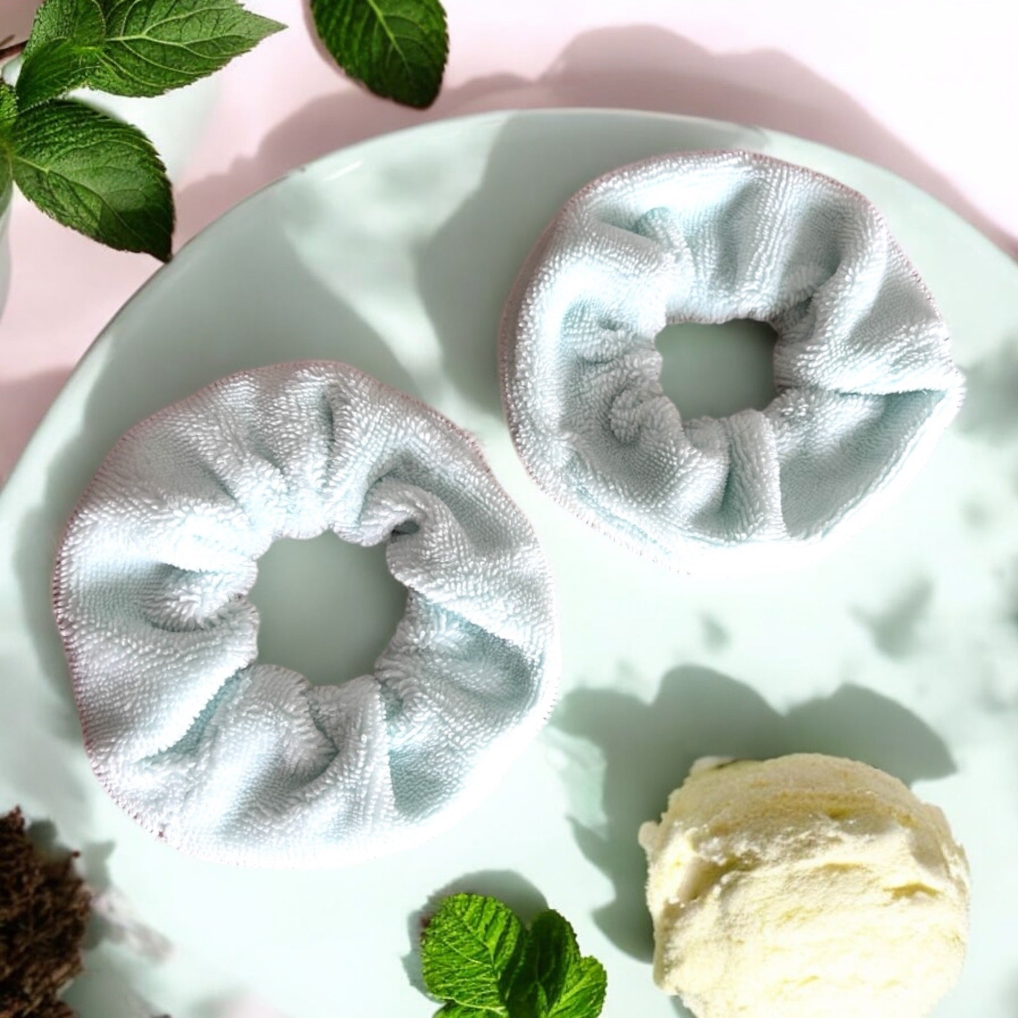 Manchettes poignets absorbantes pour routine de soin - Zeste d'Évidence