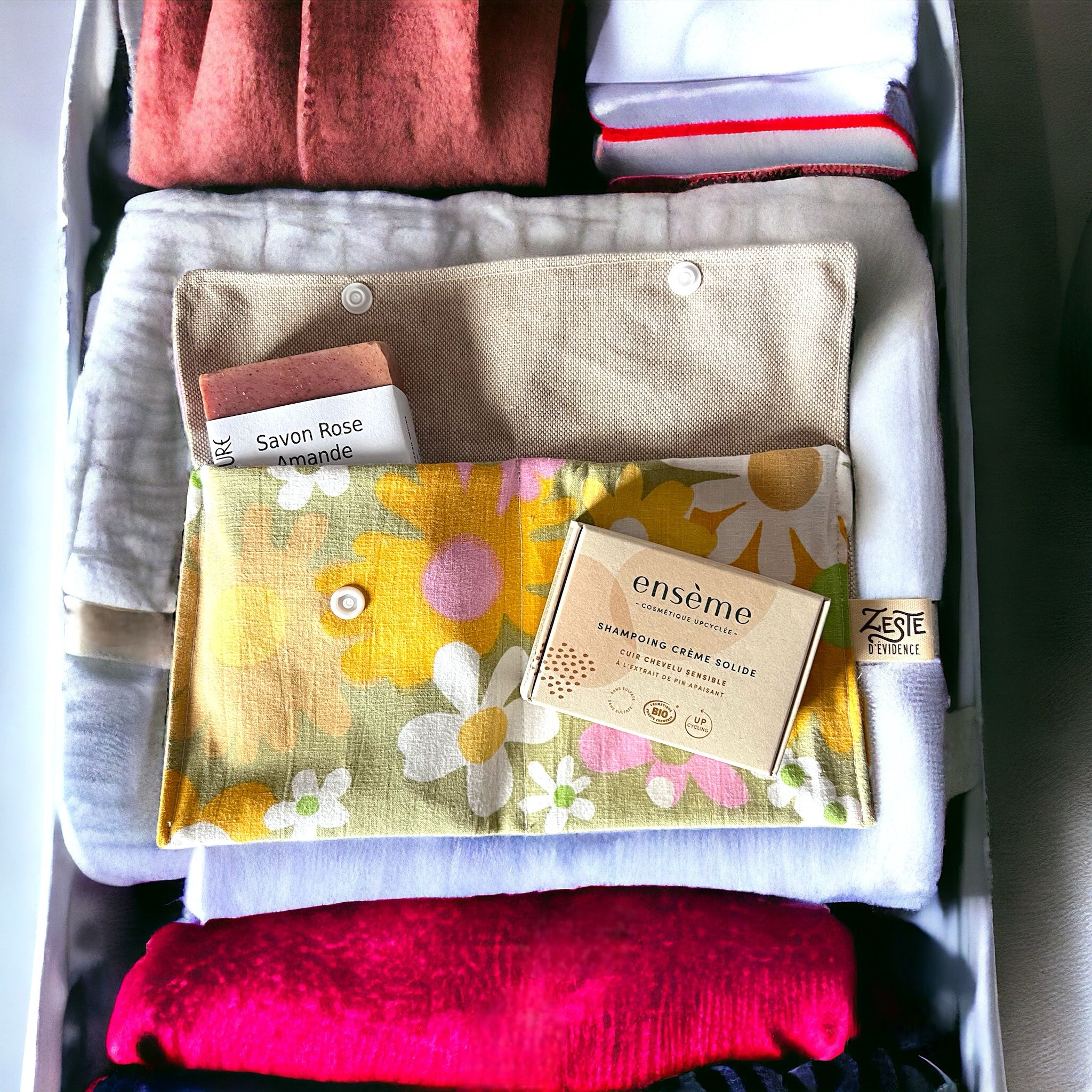 Pochette à cosmétiques solides double compartiment